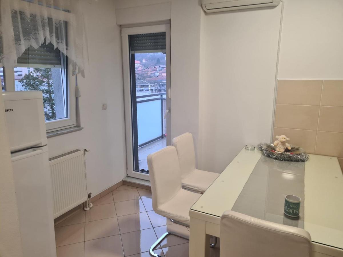 Ferienwohnung Apartman Bella Doboj Exterior foto